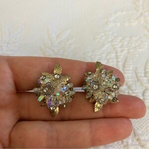 Vendome vintage 50s 60s clip on earrings cluster crystal gold leaves